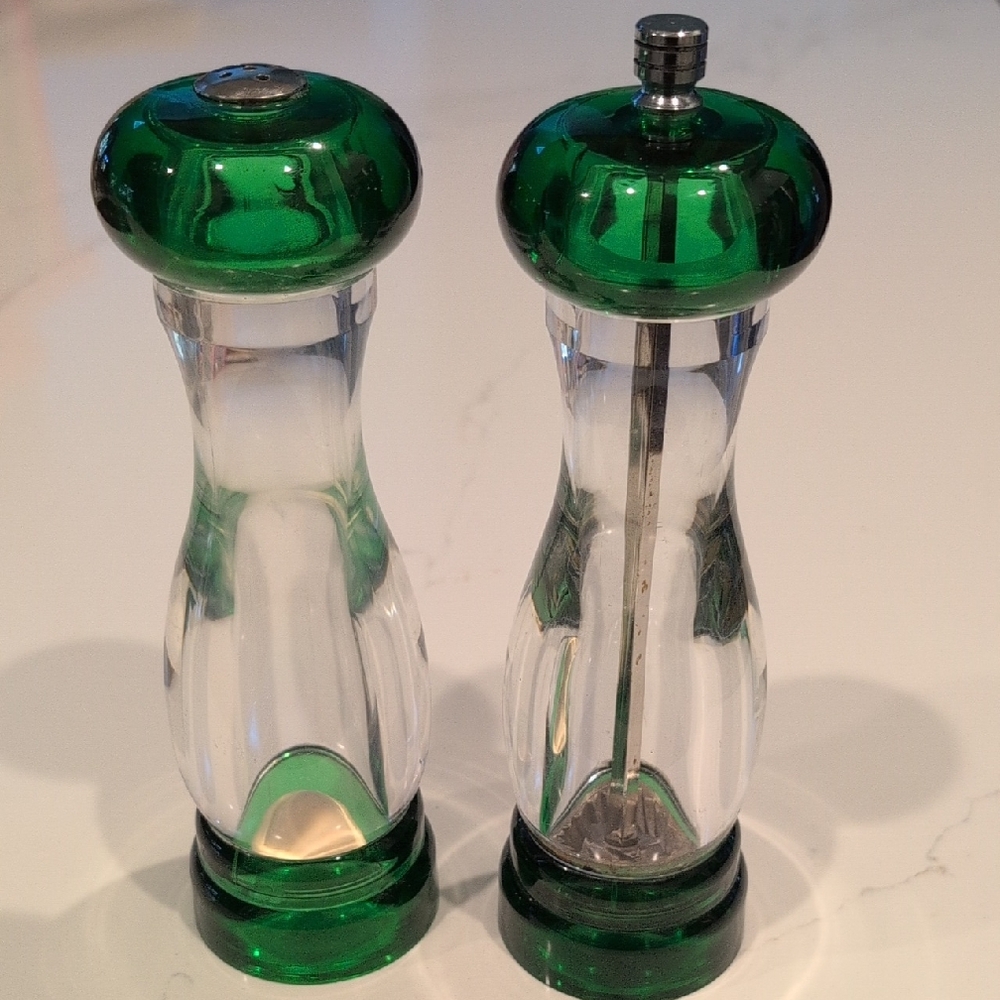 Olde Thompson Green Acrylic Salt and Pepper Grinder Set Made In USA